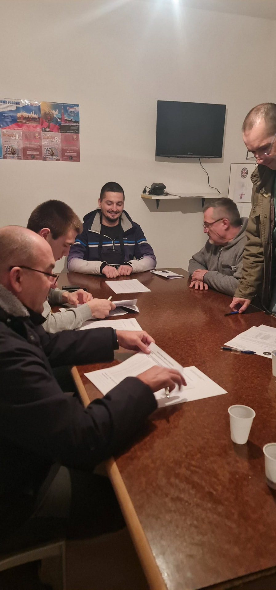 Skupština članova u klupskoj prostoriji, razmatranje godišnjeg izvještaja
